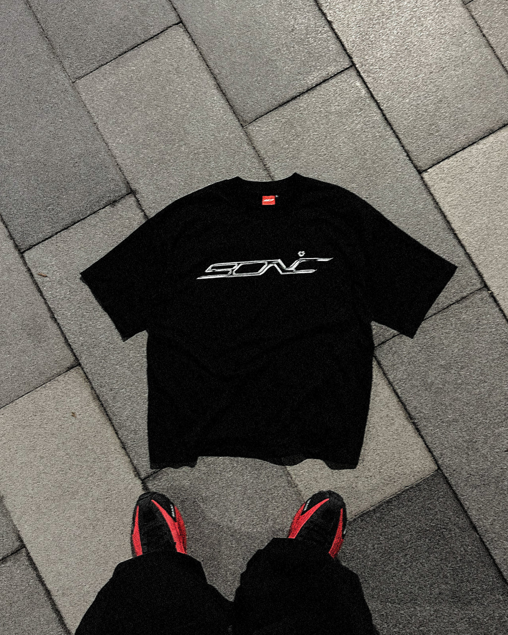 Sonic Boxy Fit Metallic Logo