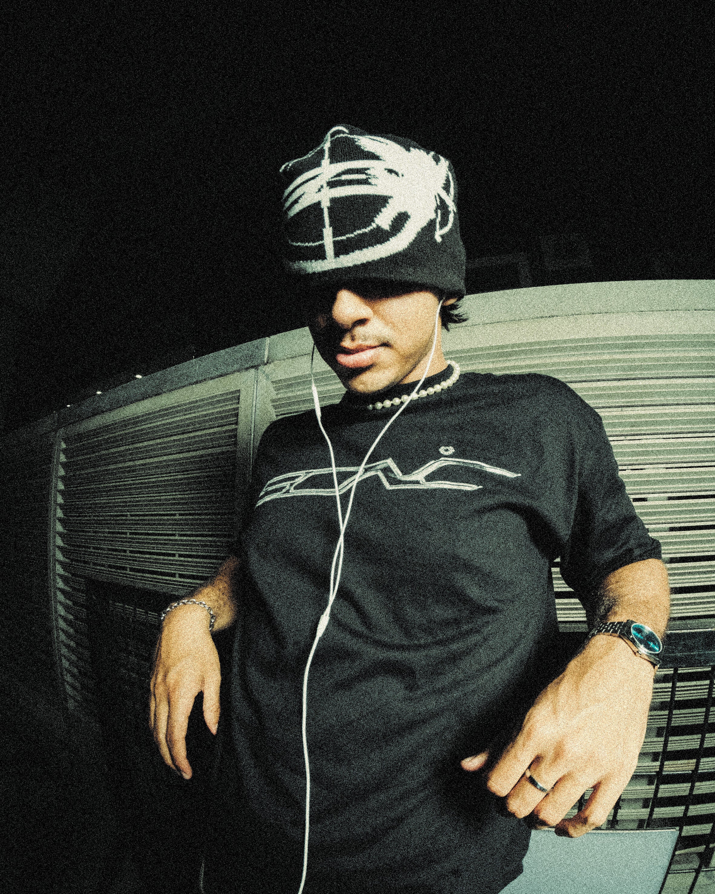 Sonic Boxy Fit Metallic Logo